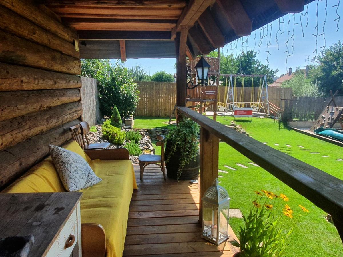 Agropenzion 7Divov Dolna Krupa Exteriör bild